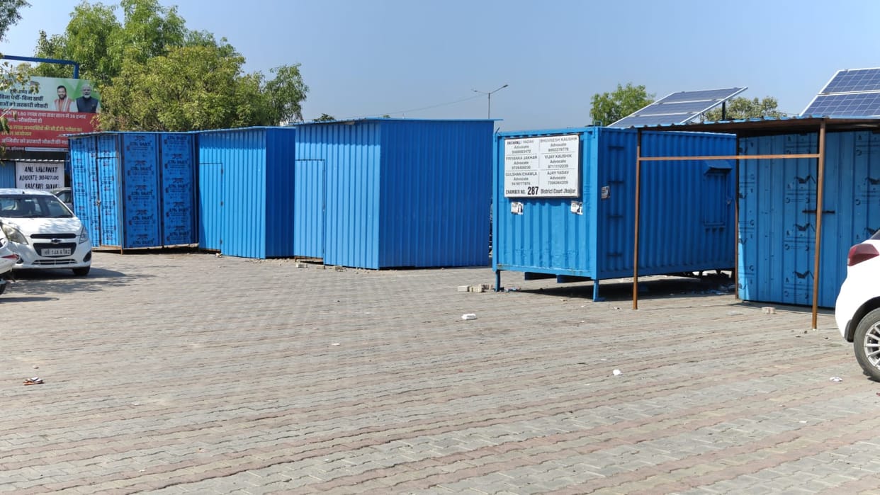 Notice issued for removal of kiosks and chambers