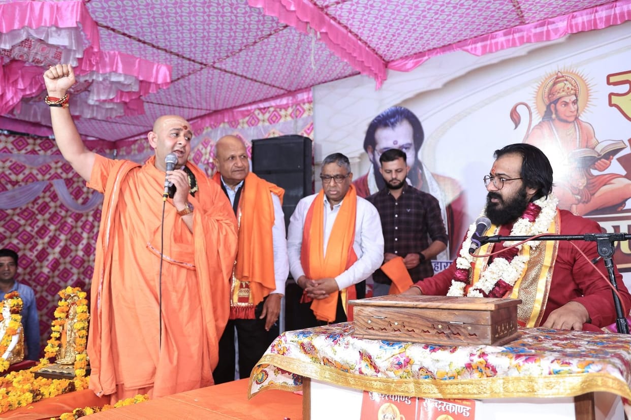 Devotees participated in the Sunderkand recitation