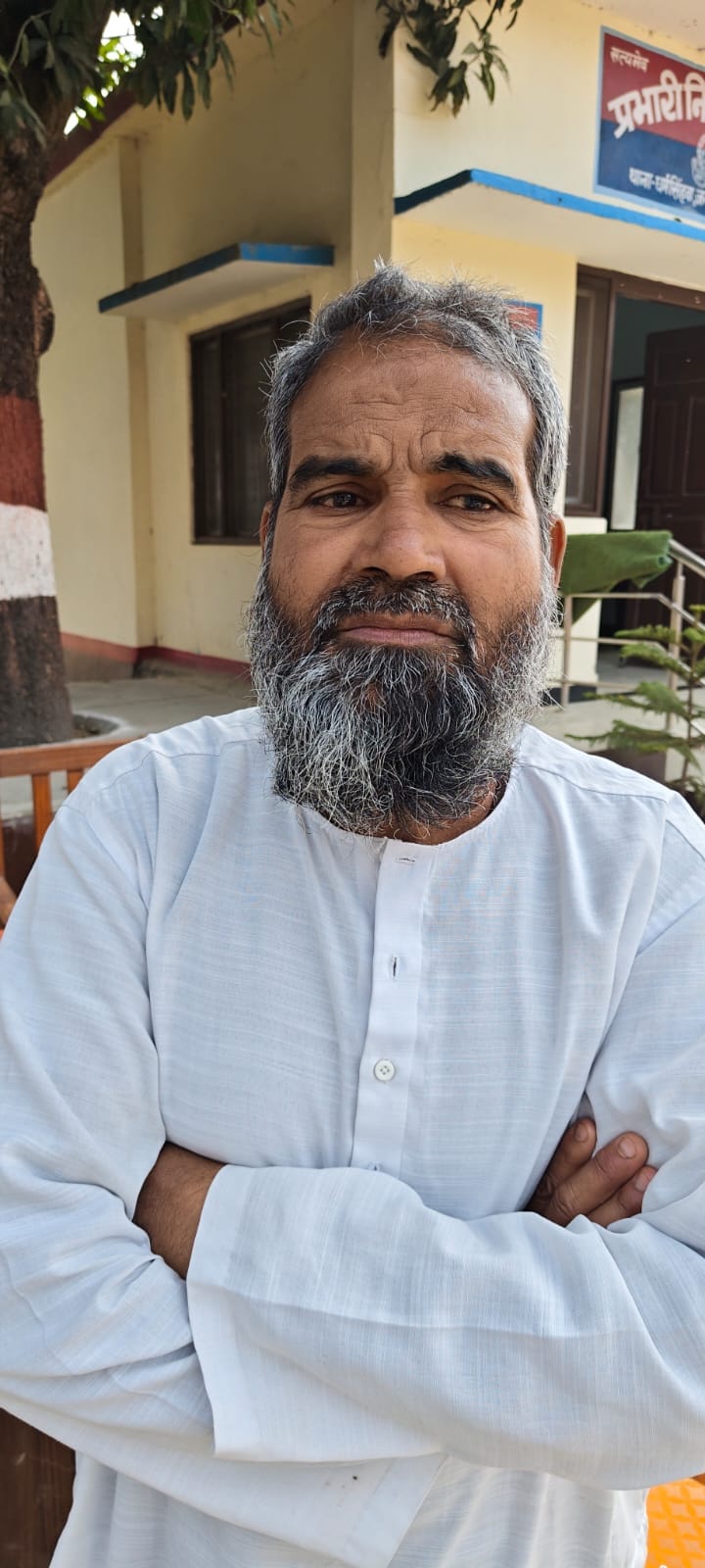 Opium was also seized in Dharmasinghwa, the accused was arrested.