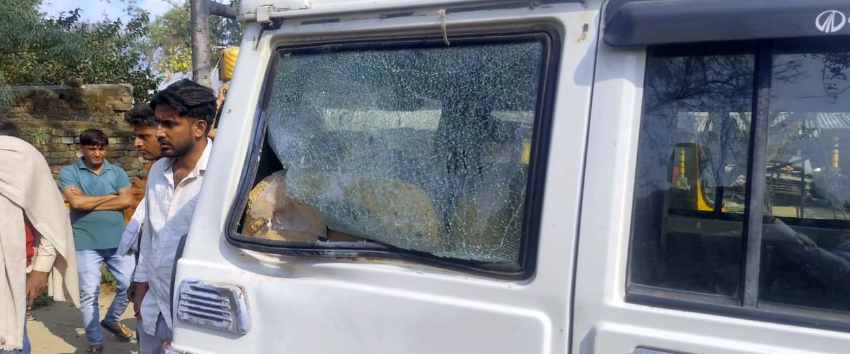 Due to enmity, country-made bombs were thrown at the jeep, spreading terror