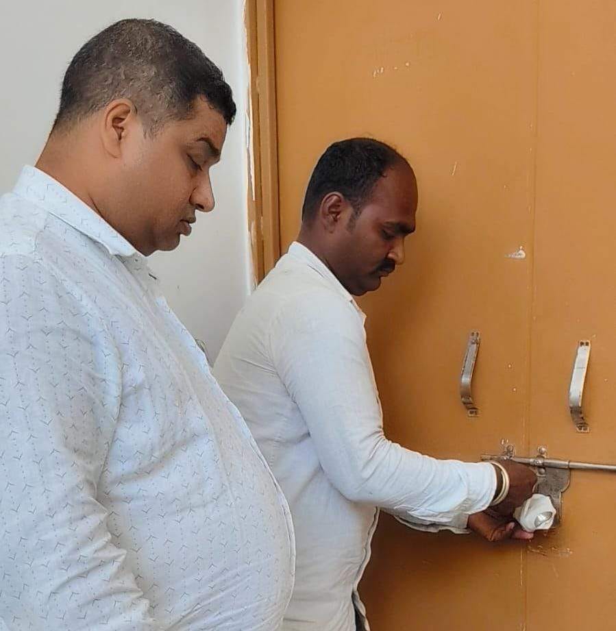 The hospital was operating without registration, and the operator fled after the death of the pregnant woman.