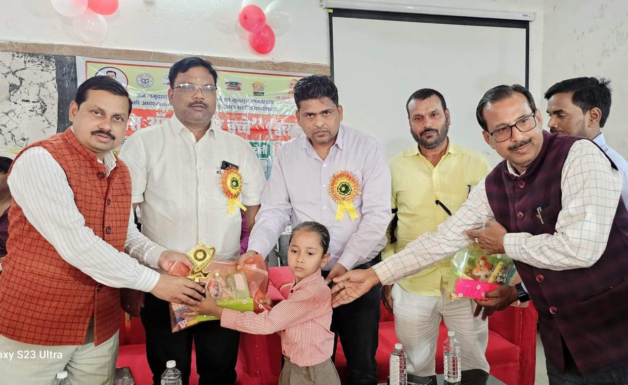 65 accomplished children were honored with certificates.