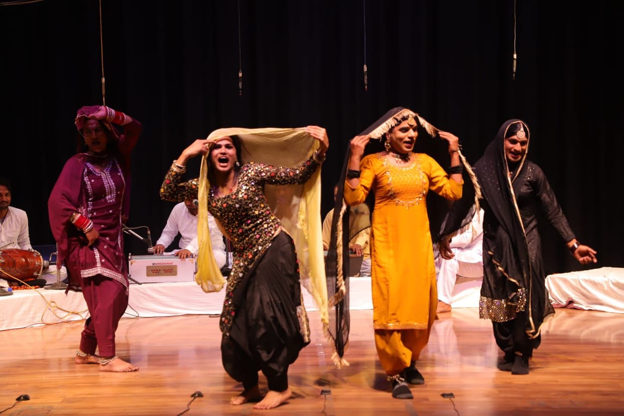 Hiramal Jamal, Jani Chor, Bandevi, Gopichand and Chandraprabha Madanpal songs were staged.
