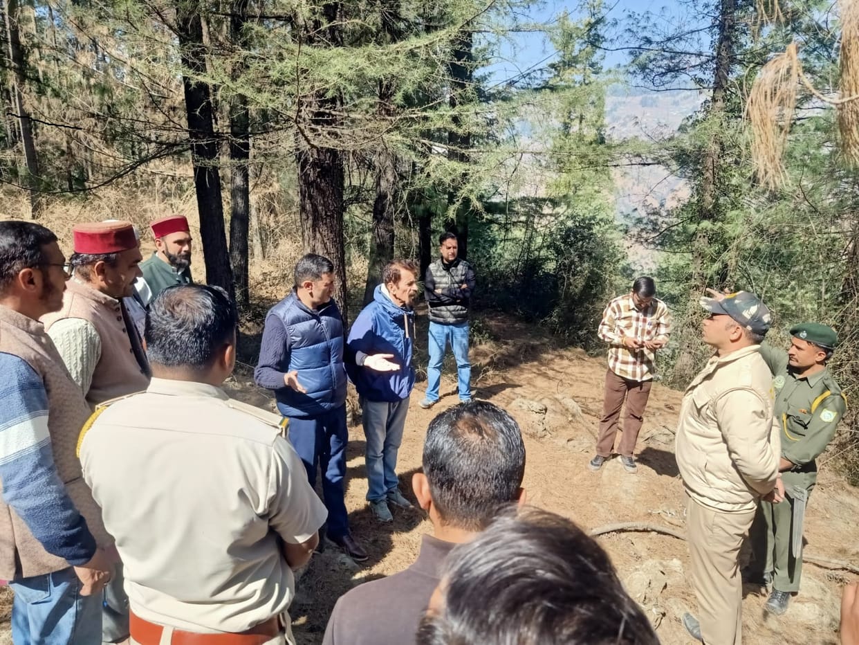 Forest department team inspected Kanwar Bagh