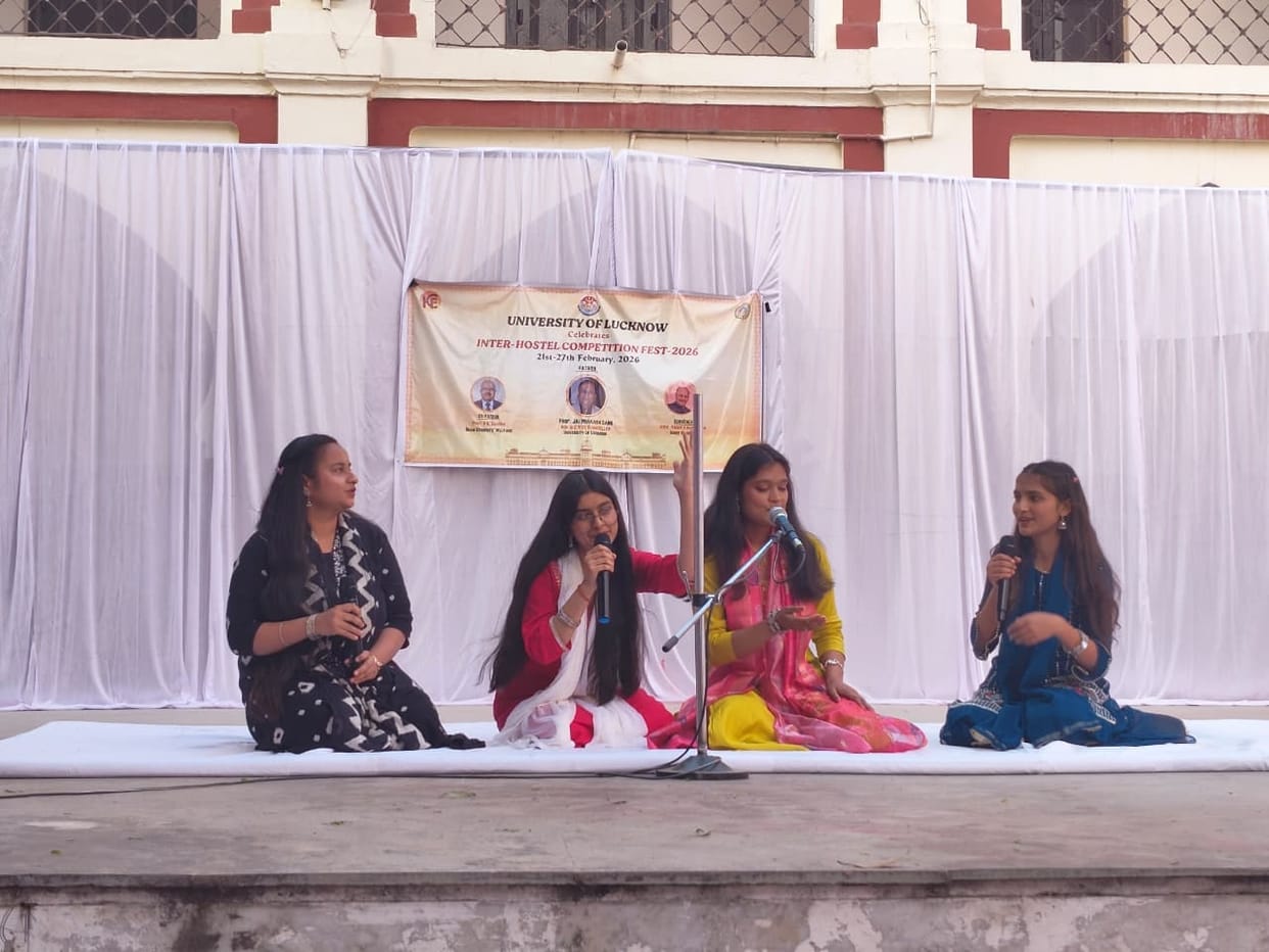 The fourth day of the inter-hostel fest was marked by poetry and mushayara.