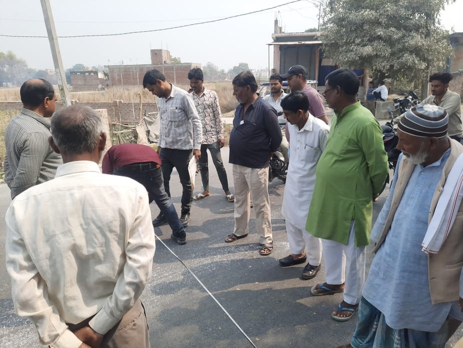 Efforts to build an overbridge at the cotton mill railway crossing in Maghar are in full swing.