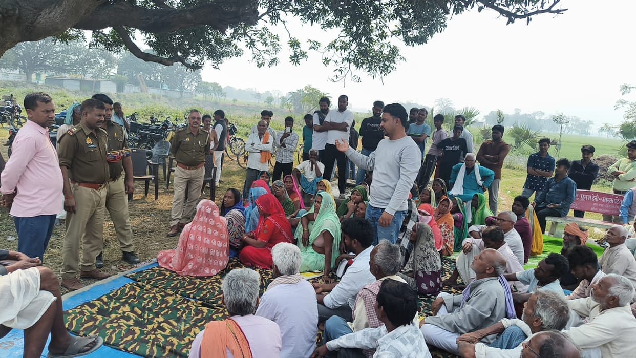 The strike by the lease holders ended with the intervention of the police.