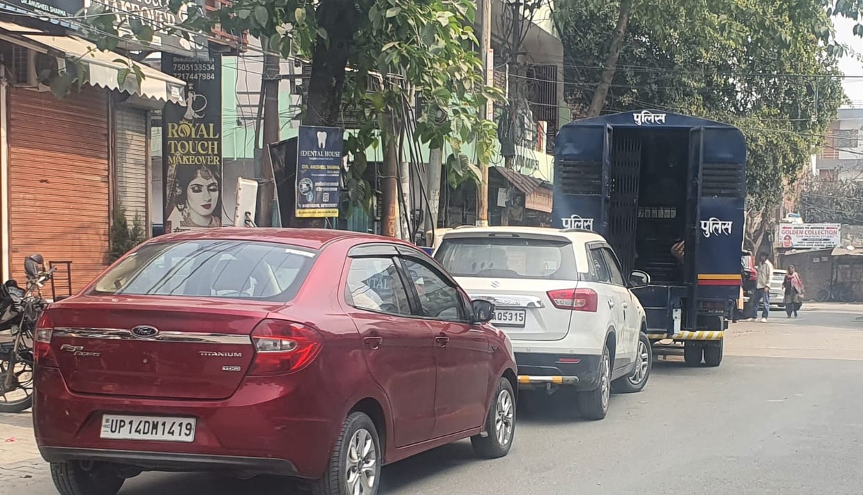 Meerut Vigilance team raids the premises of the jailed Village Development Officer