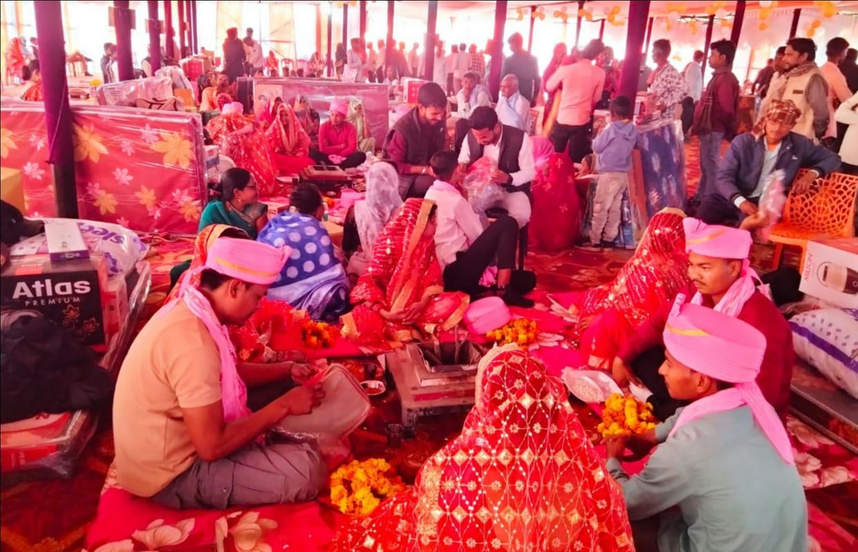 63 couples tied the knot in a mass wedding.