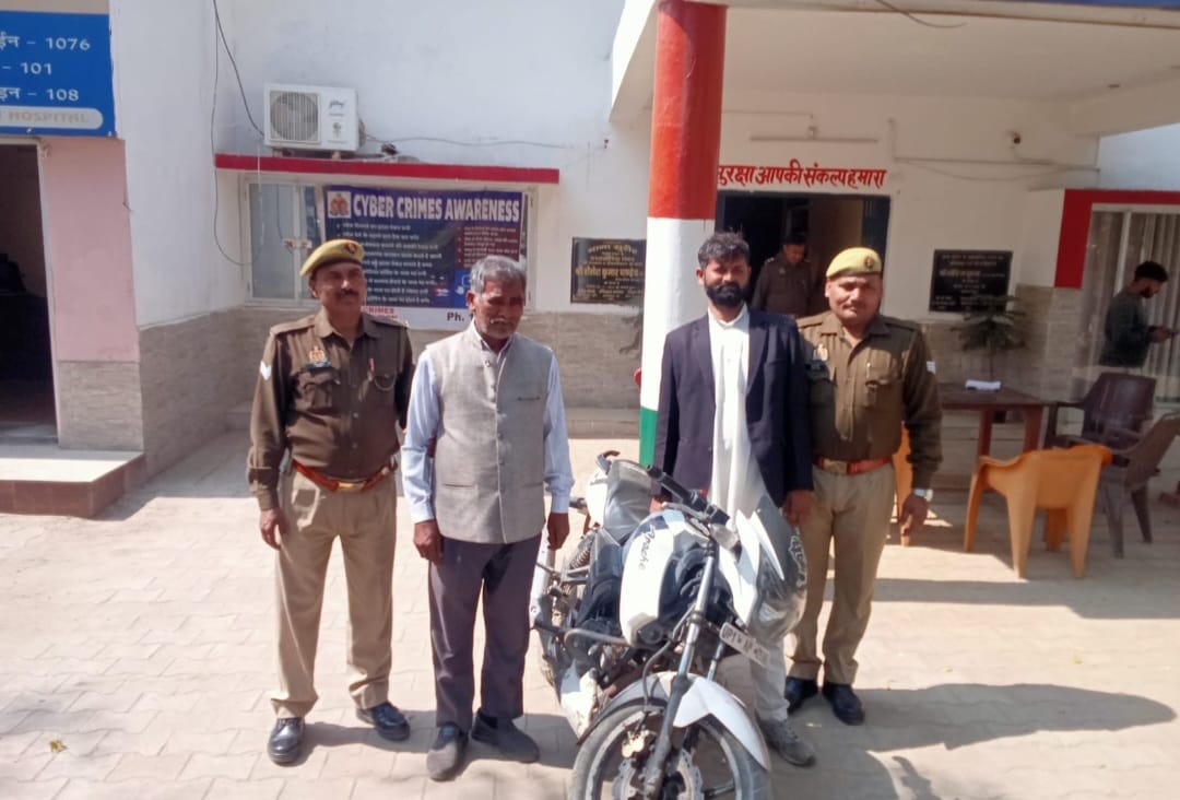 Two youths arrested with stolen bike and knife