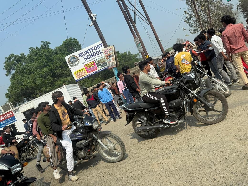 Uncontrolled tractor breaks the wall of Sports University