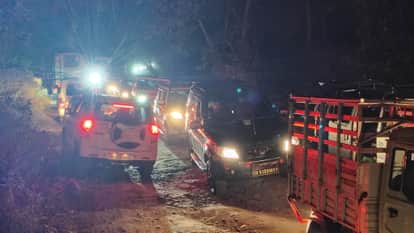 A goods train engine failure caused a massive traffic jam in Sagar, leaving commuters stranded for two hours