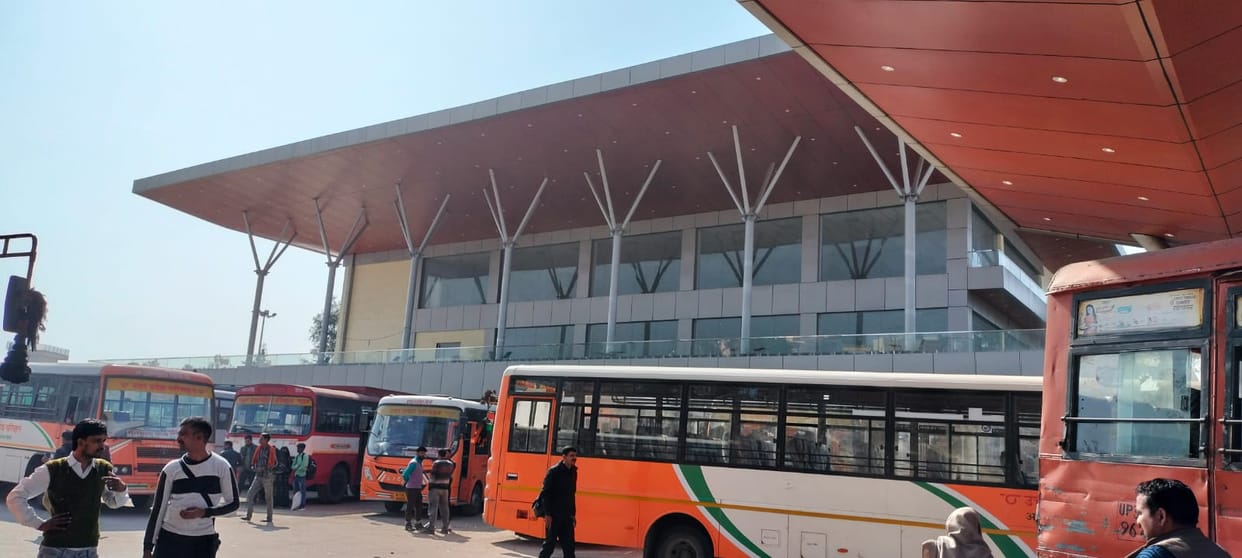 Four buses will operate from Delhi to Gorakhpur.