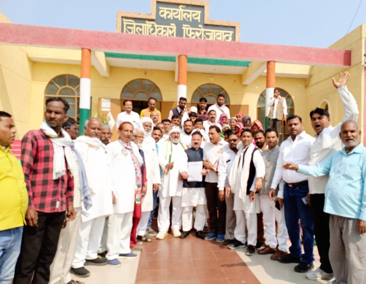 Congress protests against filing of FIR against Shankaracharya