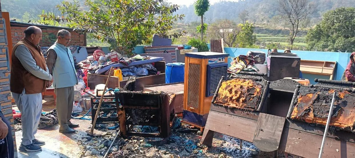 Fire in a house in Lahri, loss of Rs 4 lakh