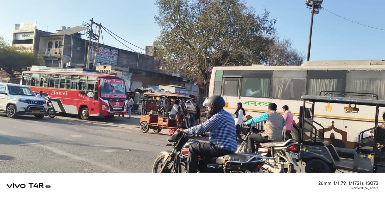 Shortage of roadways buses in Chitrakoot, private buses hike fares by up to Rs 70