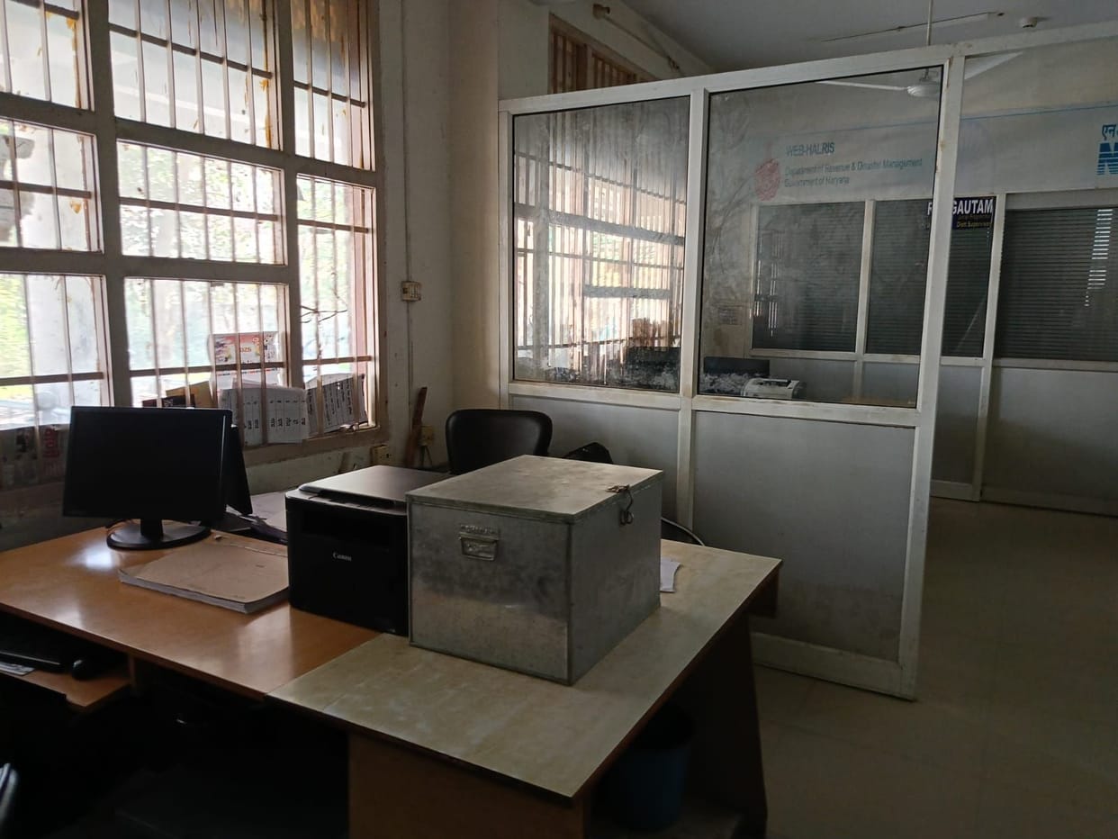 Computer operators went on strike, affecting registry, jamabandi, and mutation work.