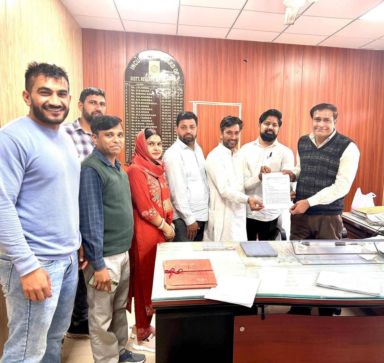 Demonstration for regularisation of employees and restoration of OPS