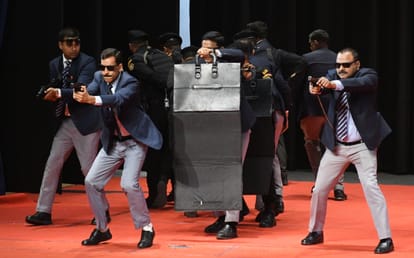 CM shot at IGP, panic ensues