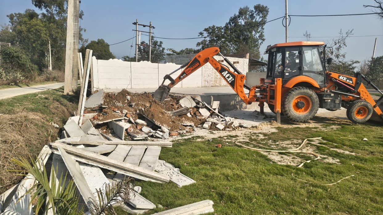 Action taken against three illegal colonies, warehouse, hospital and hotel sealed