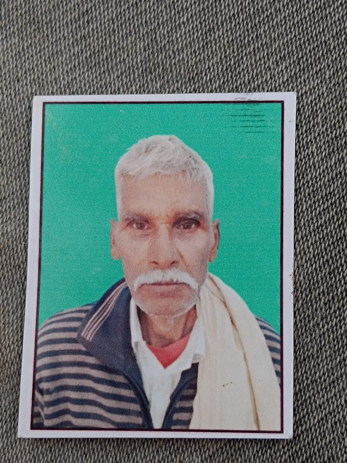 Farmer cutting fodder with machine dies due to electric shock