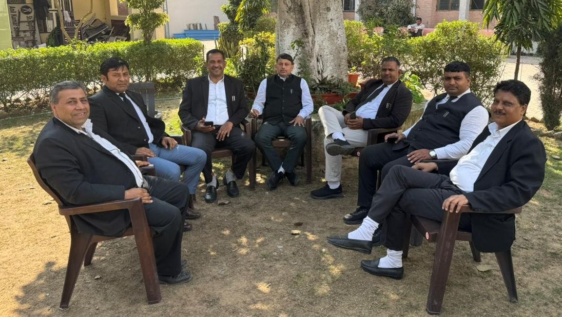 Advocates' activity increased in the court premises regarding the Bar Council elections.