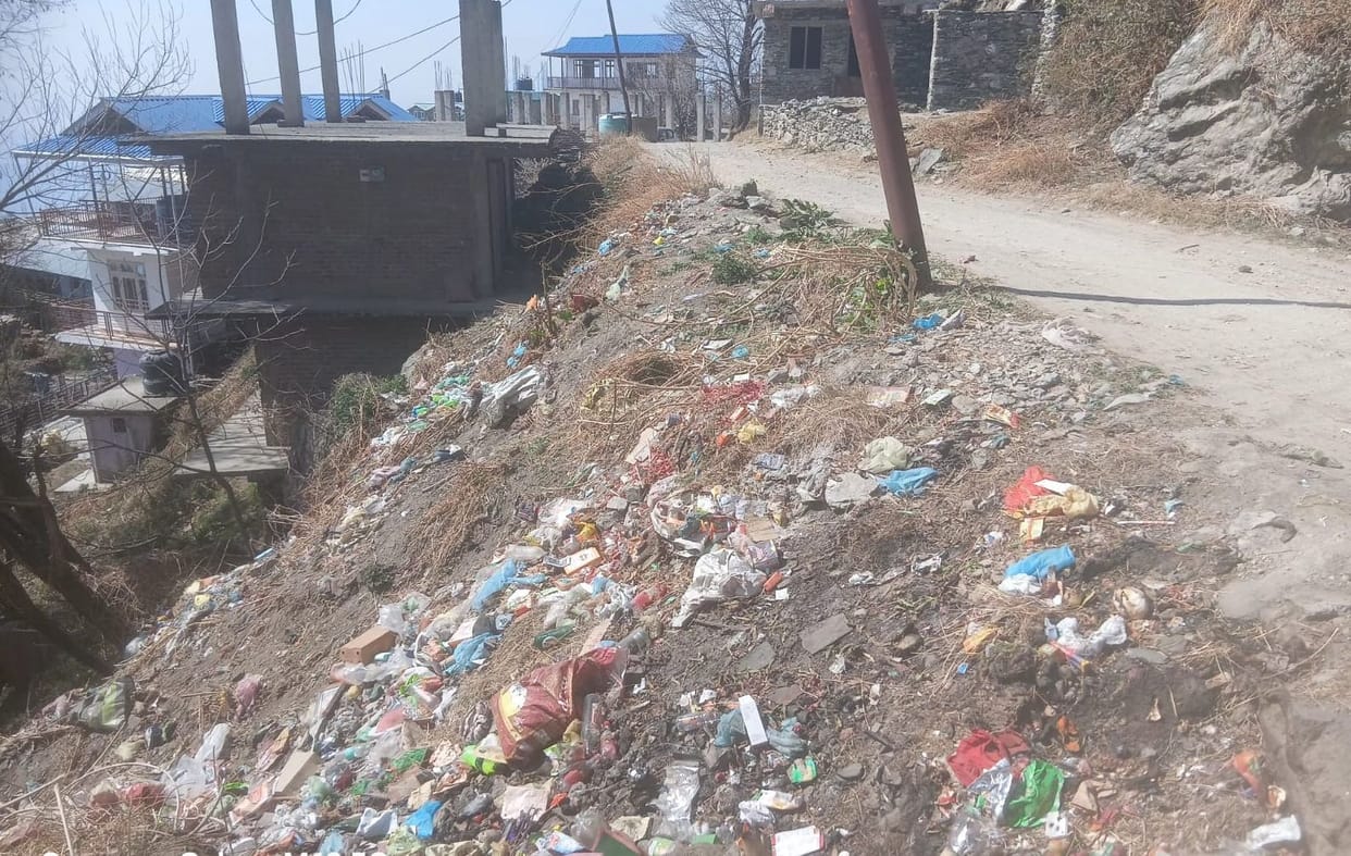Garbage is being dumped in the open in Sanei and Jaguni