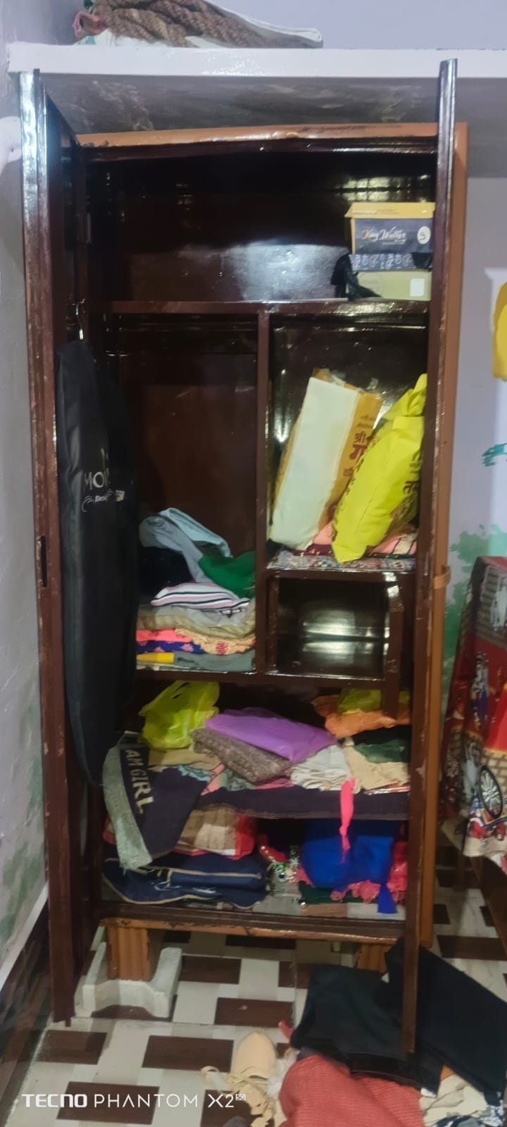 30 lakh rupees stolen from a soldier's home, police investigating