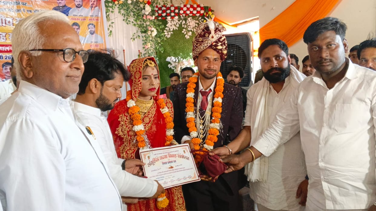 Four couples tied the knot at a mass marriage ceremony.