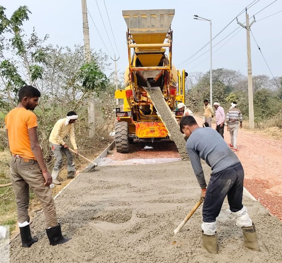 CC road being built on Dargah road in Bhargain