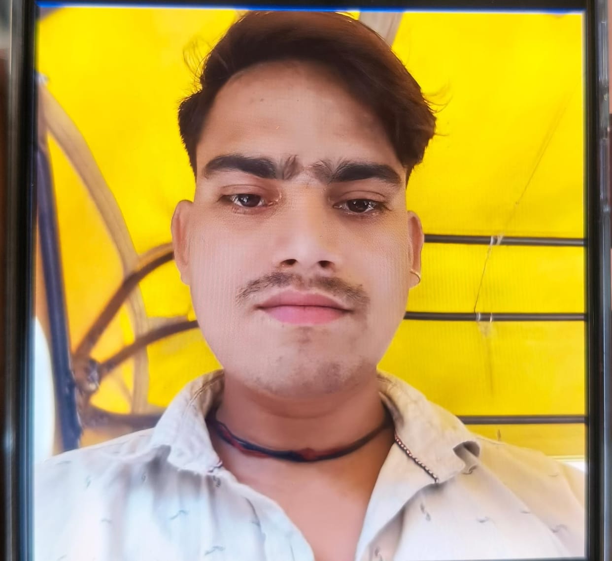 The youth injured in the accident died during treatment