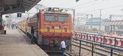 12 special trains will provide relief to passengers travelling from crowd during Holi Know route chart