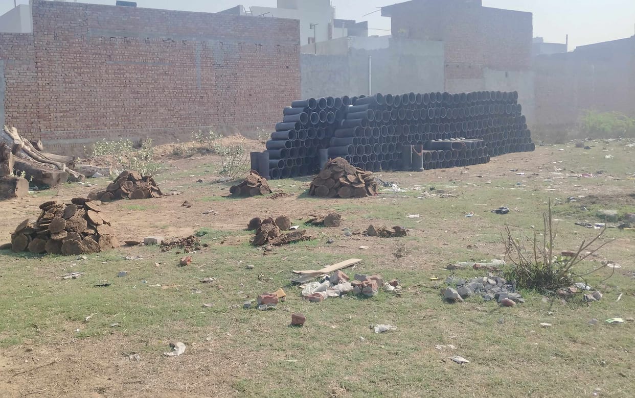 24 crore will be spent on building sewer lines and 4 disposals in the outer colonies