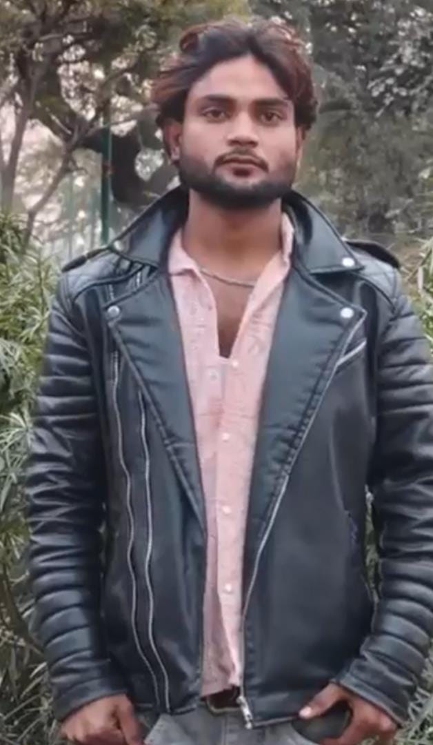 Shahrukh of Delhi was strangulated to death.
