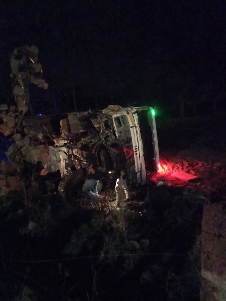 Bike rider crushed by sand laden truck angry villagers stage road blockade after death in Raigarh
