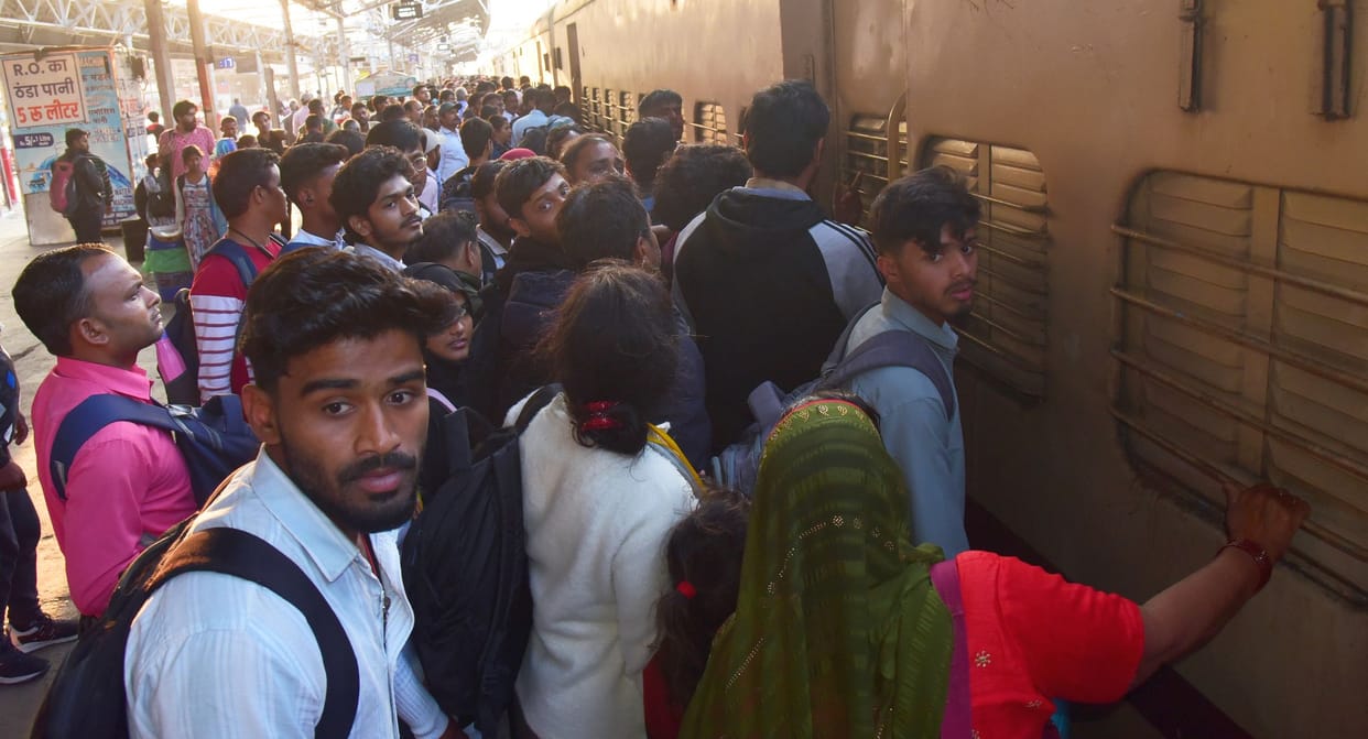 Slow server disappointed train passengers  in Ayodhya they did not get Tatkal seats for return journey