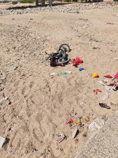 father going to drop his daughter at her in-laws house in Jalore fell from bridge man died in accident