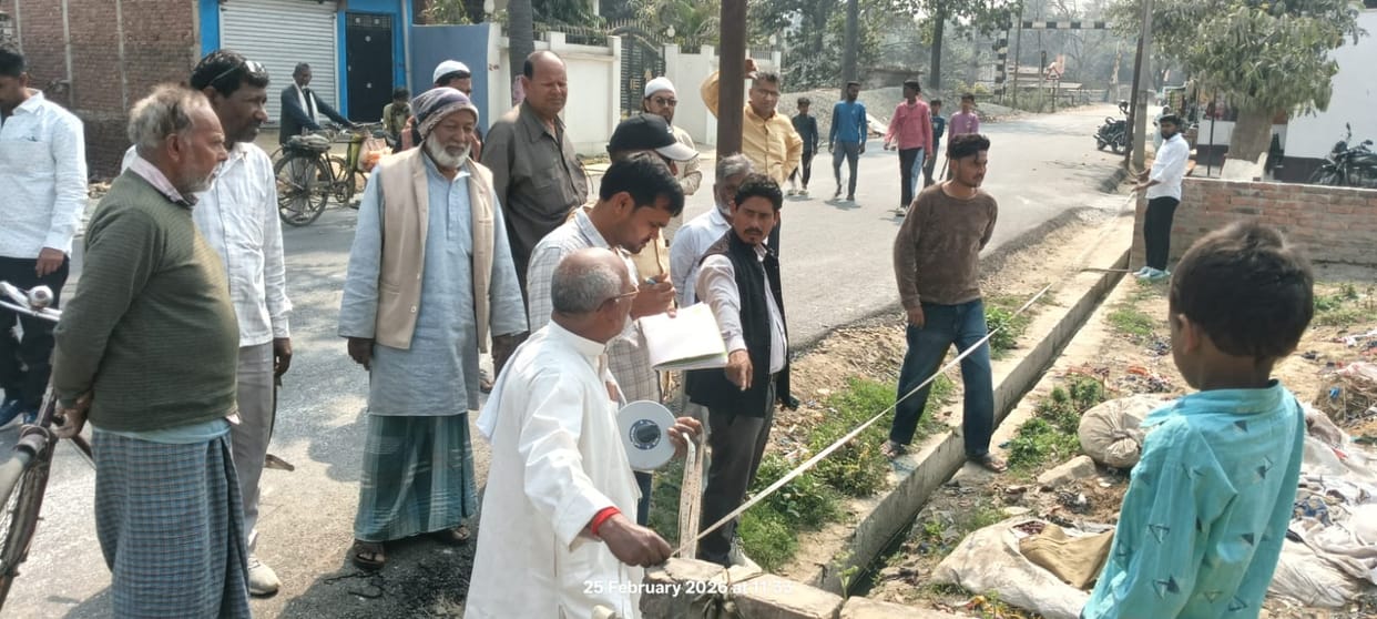 Measurement for the overbridge is fast, land will be acquired on both sides of the road.
