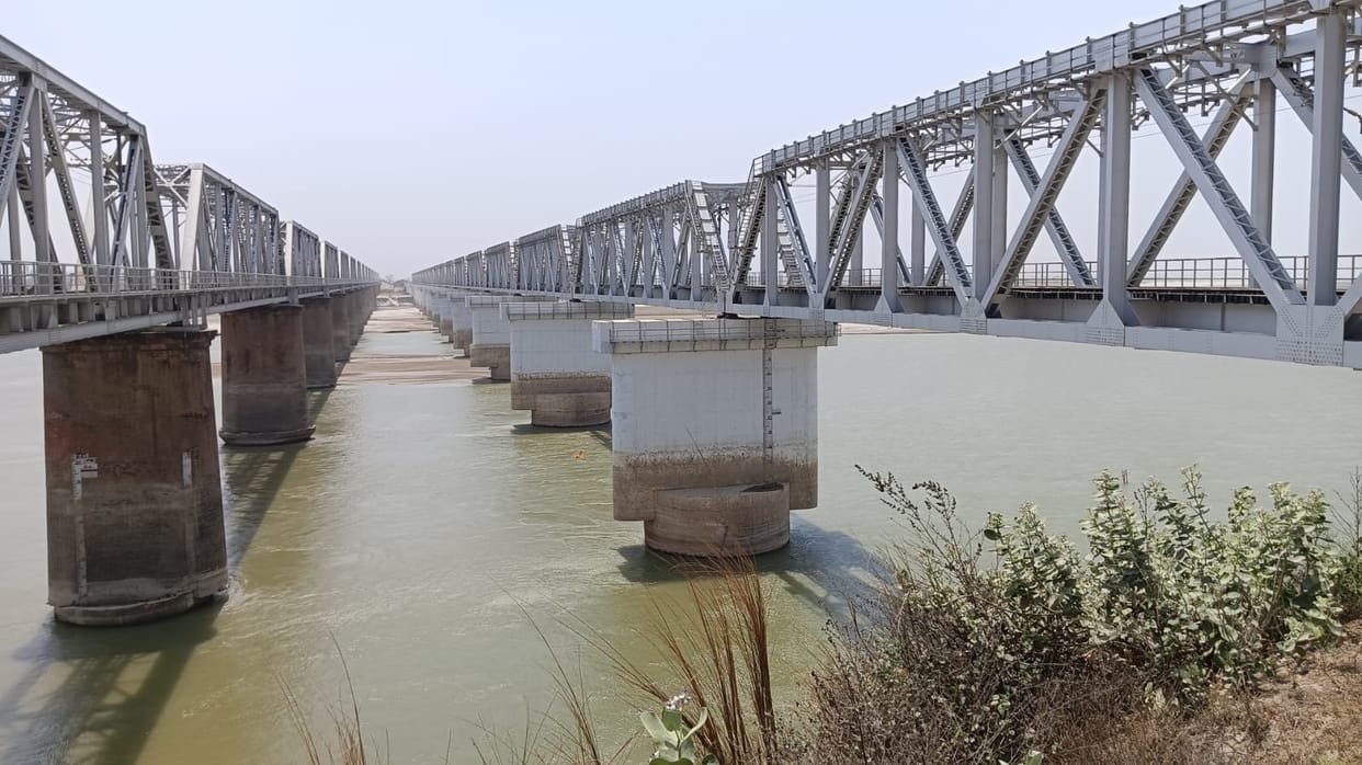 Manjhi bridge's guide bund will be constructed at a cost of Rs 52 crore.