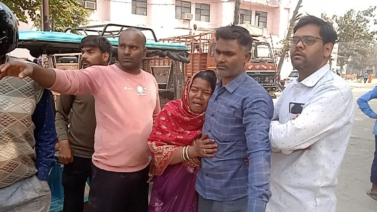 Car hits scooter, brother dies while dropping sister at exam centre