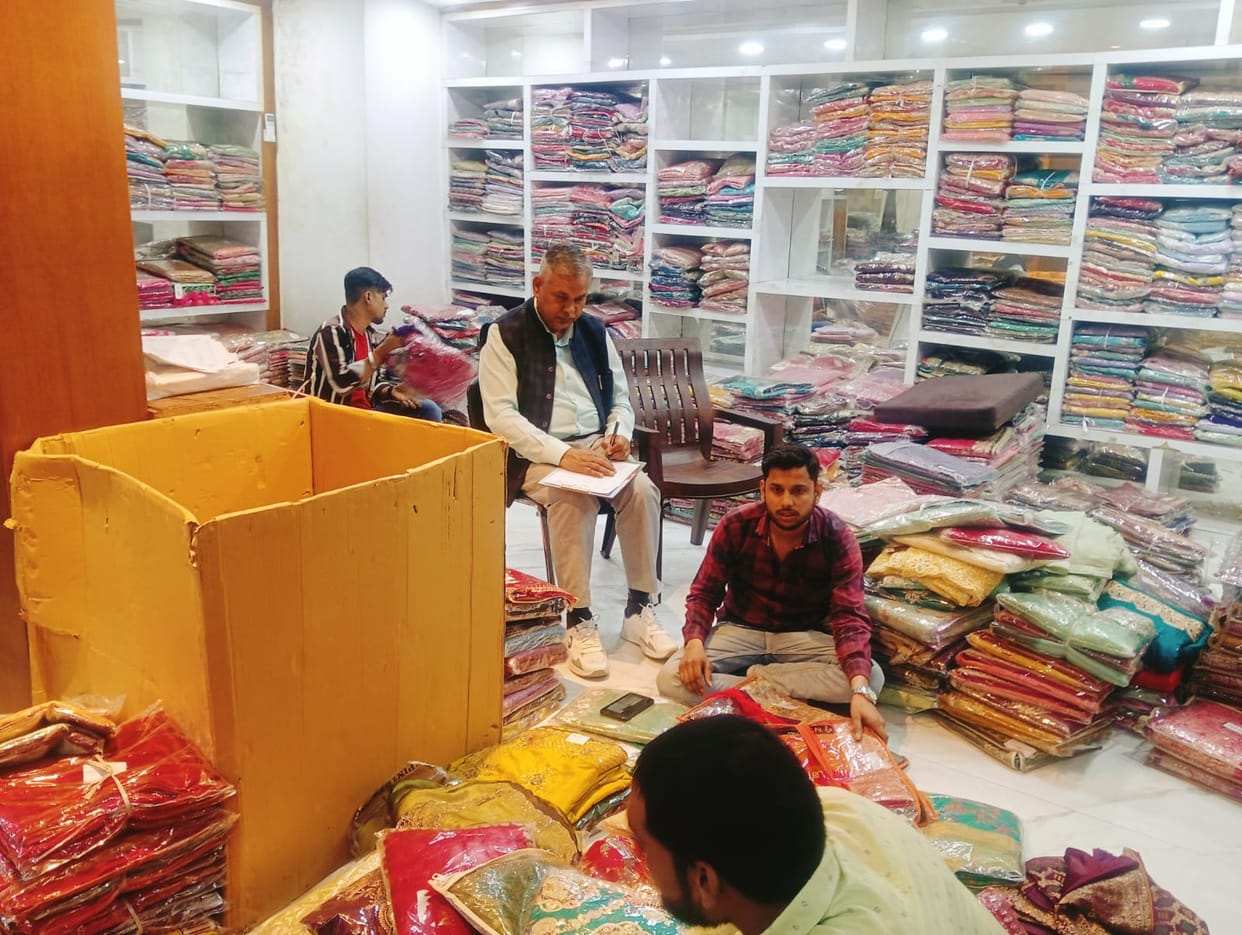 GST raid on saree firm stock discrepancies worth Rs 1.25 crore foundGST raid on saree firm