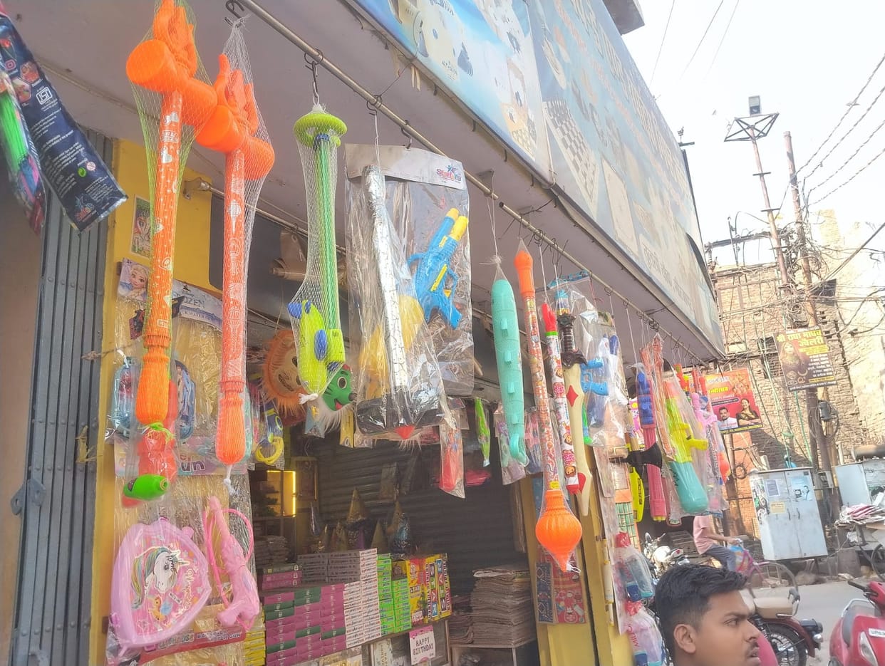 Children will come out with trident and damru on Holi.