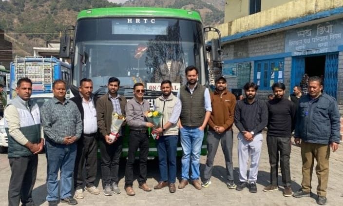 Electric bus runs on Kuddi-Hobar route