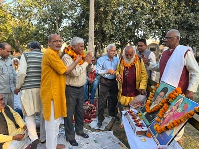 Deepotsav celebrated in Veer Savarkar Garden