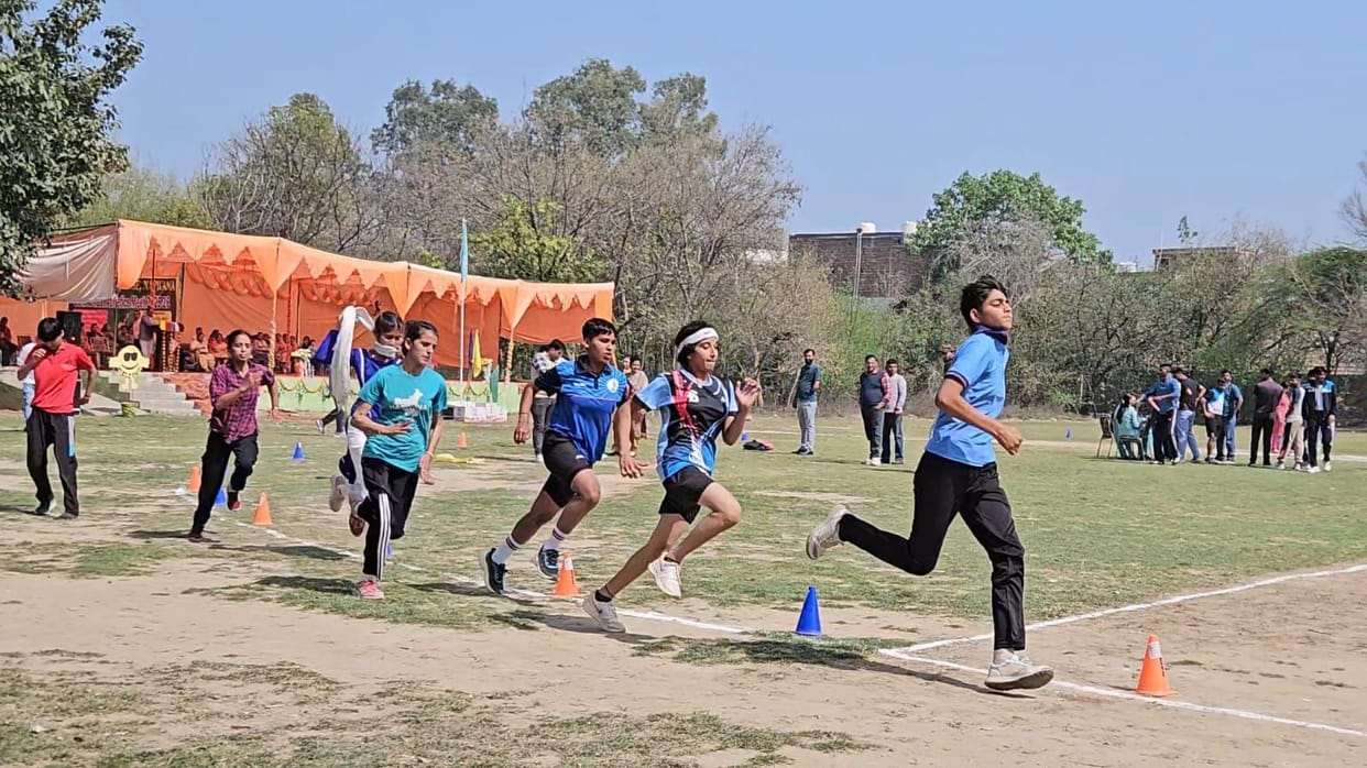 Rahul and Kaafi top the 1500m race