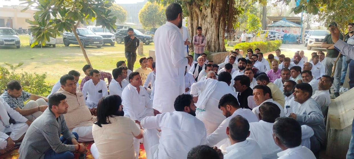 Sarpanch Association gave three day ultimatum to Masoom Sharma