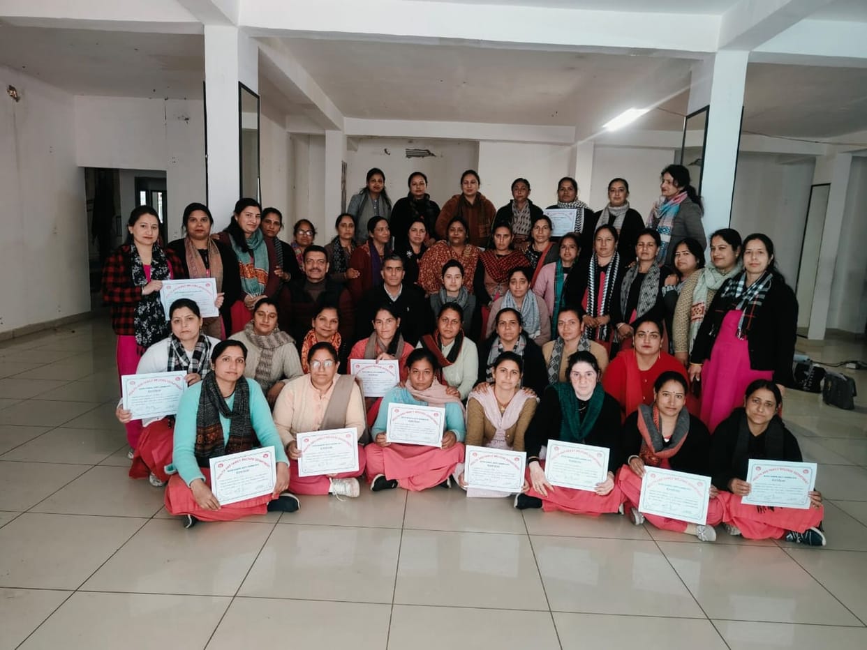 Information about eye and ear diseases was given to Asha workers.