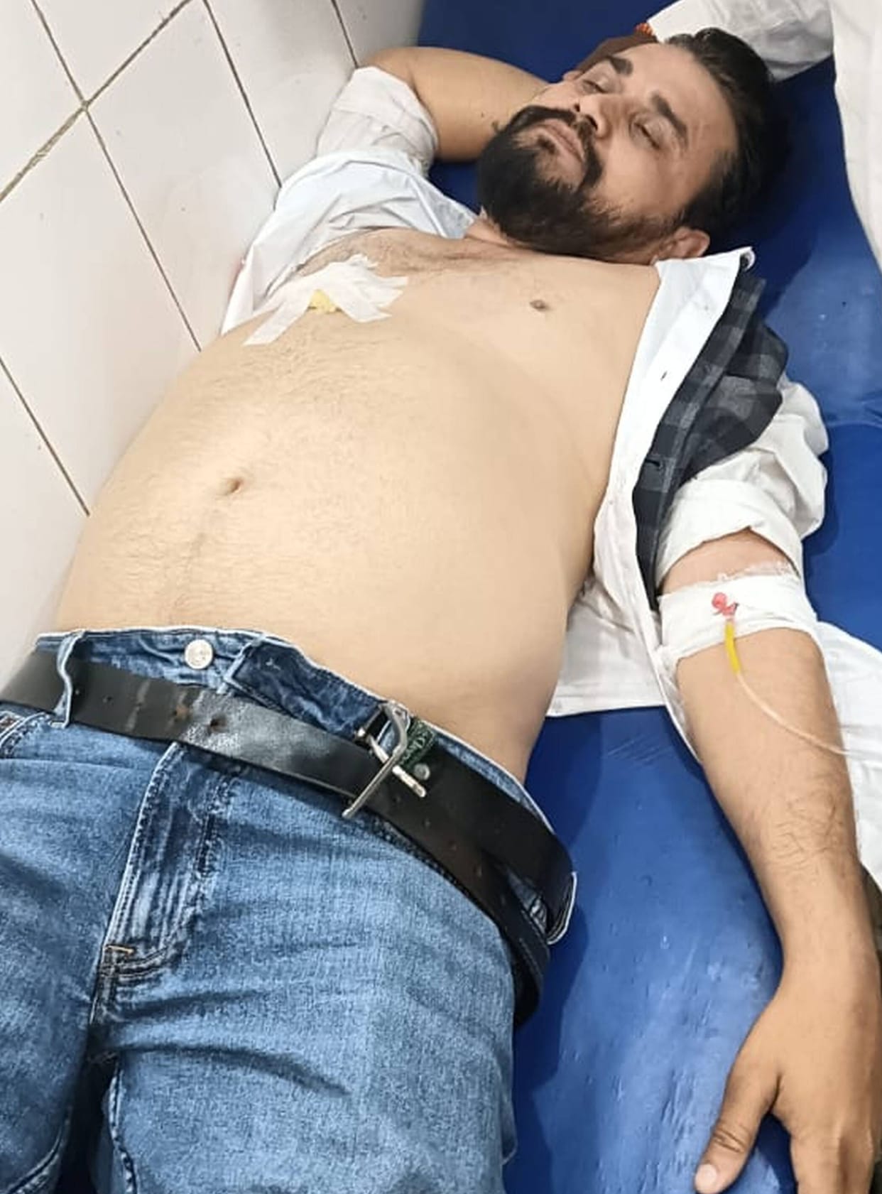 Firing at BJP worker's wedding, friend from Banda injured