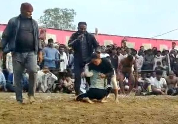 Sapna wrestler from Ayodhya defeated Muskan from Ghaziabad.