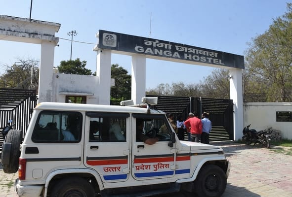 Photographs of protesting female students were taken and they received threats.